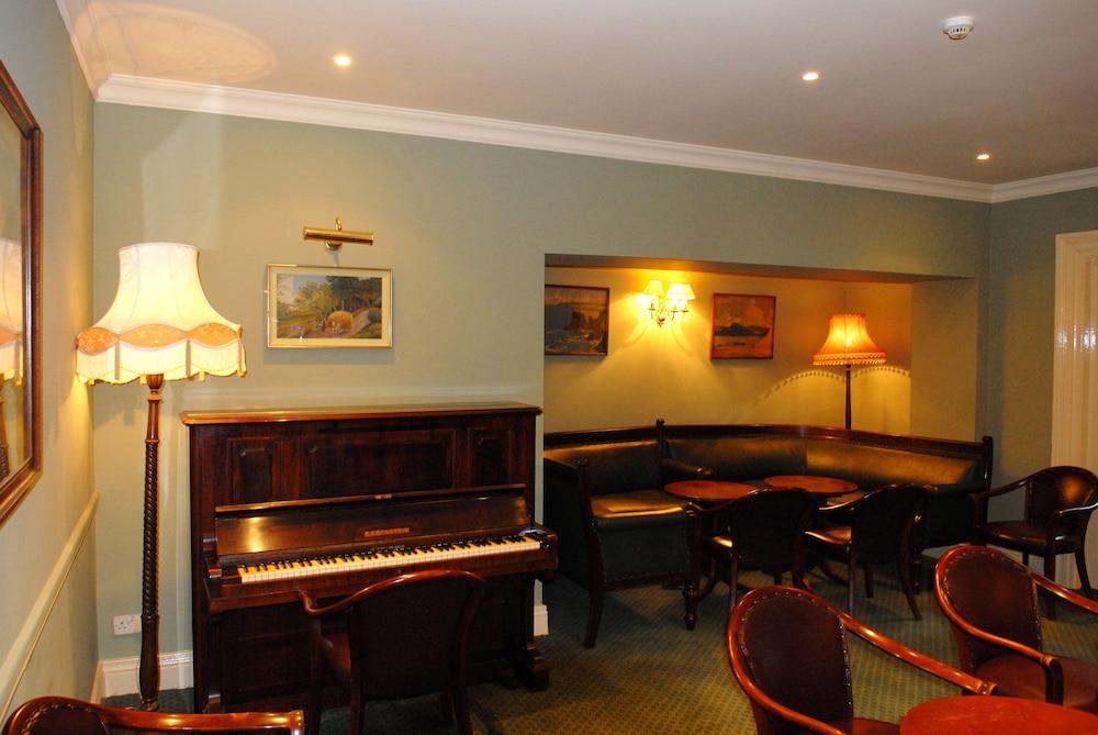 Londonderry Arms Hotel Carnlough Eksteriør billede