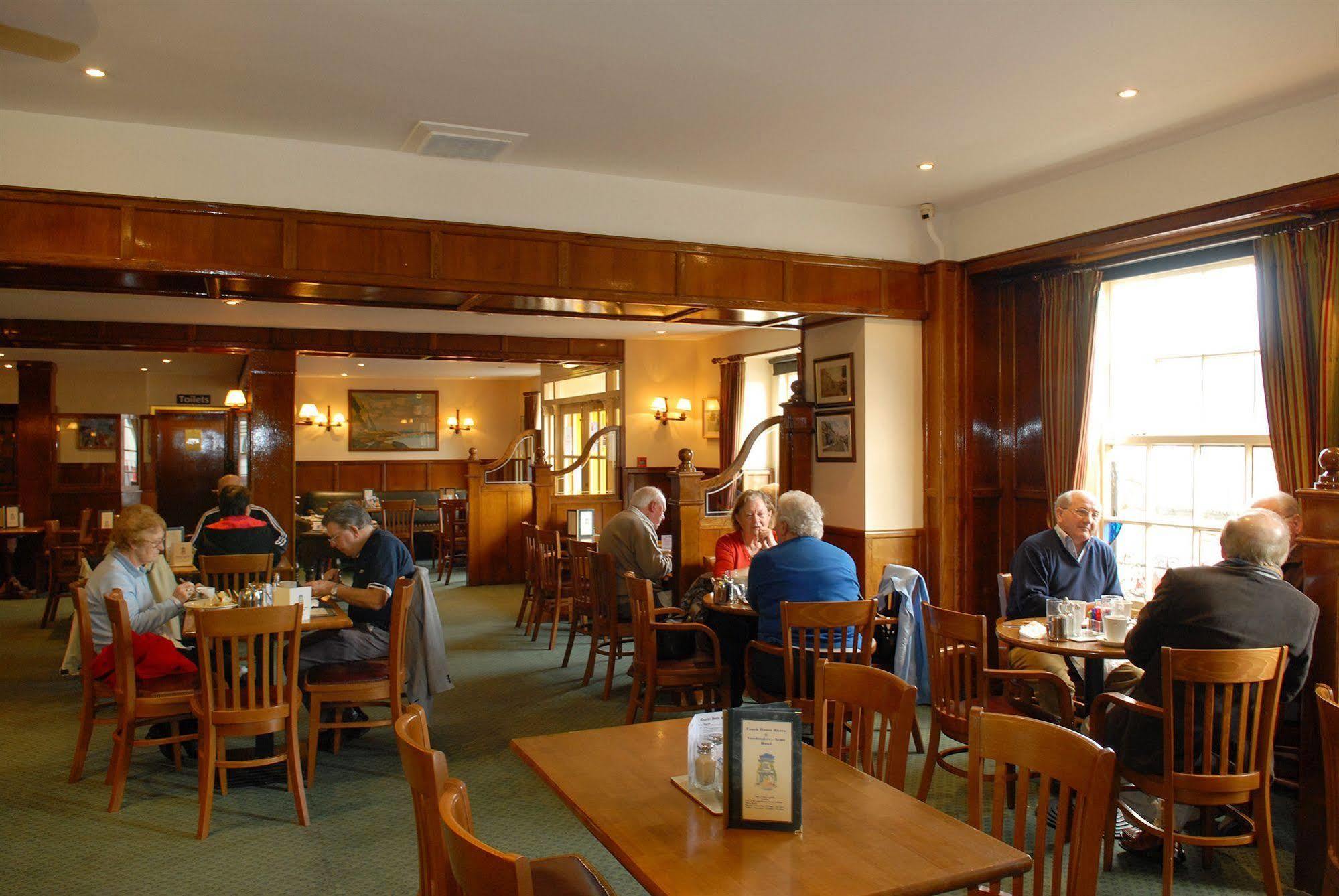 Londonderry Arms Hotel Carnlough Eksteriør billede