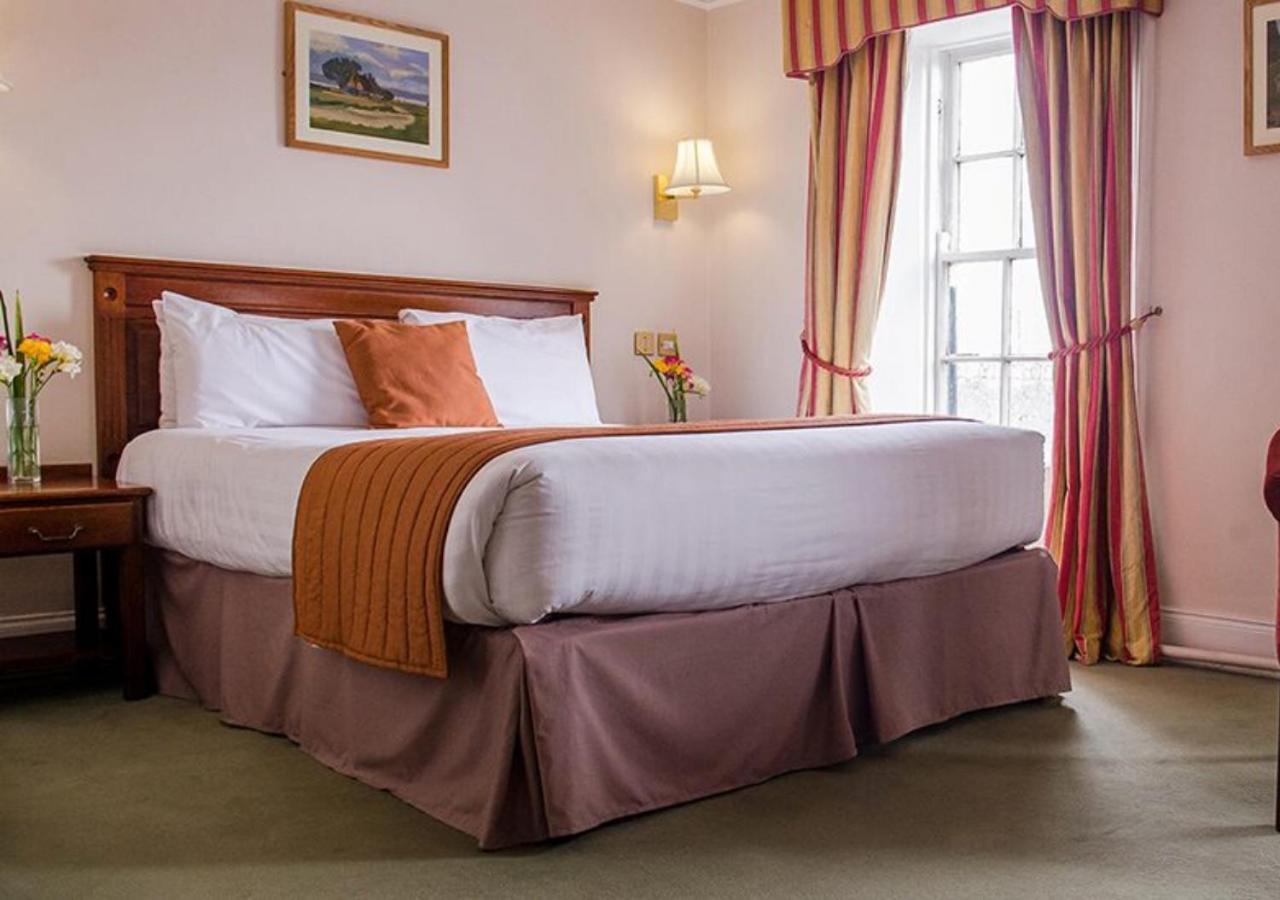 Londonderry Arms Hotel Carnlough Eksteriør billede